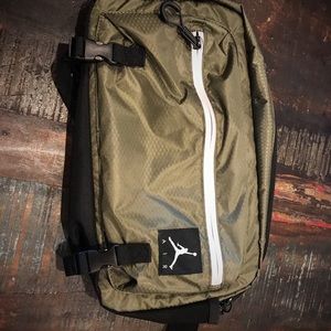 Jordan Large Fanny Pack - New